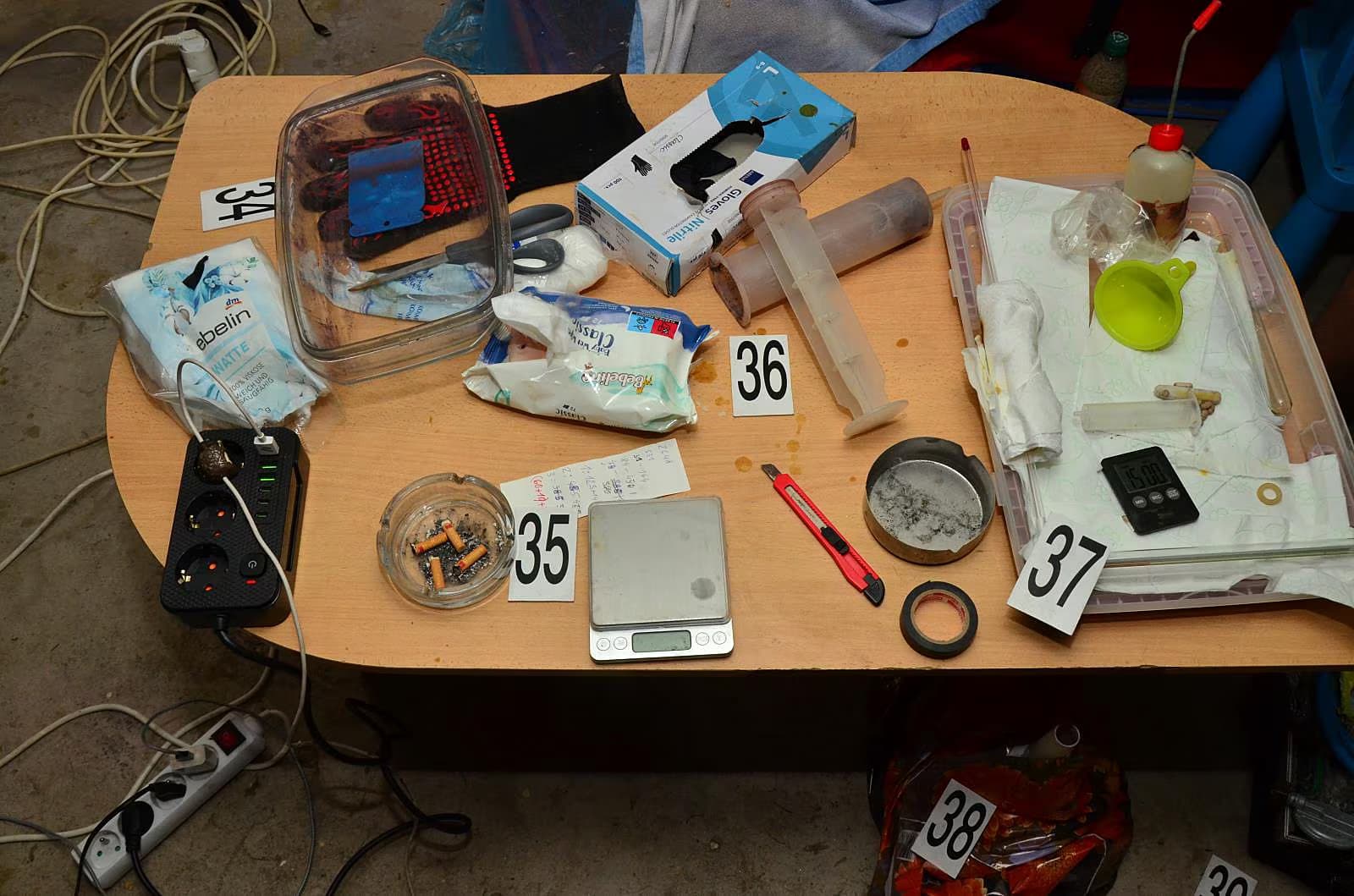 Czech police uncovered a drug production scheme