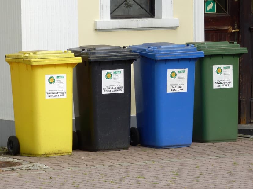 Separate waste collection: oils and fats must be sorted