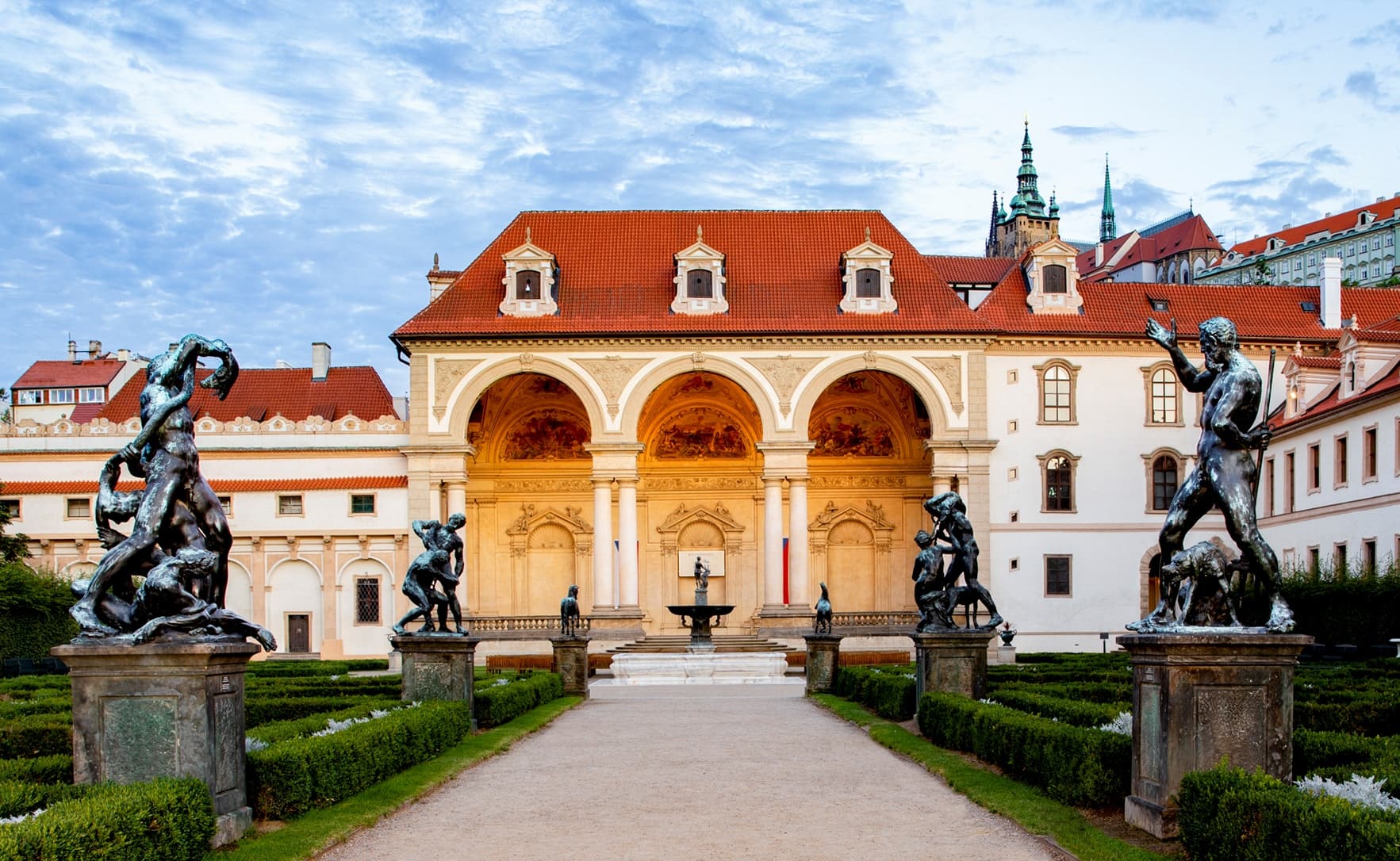 Вальдштейнский дворец для посетителей