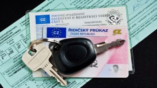 Иностранные права в Чехии: когда нужно менять